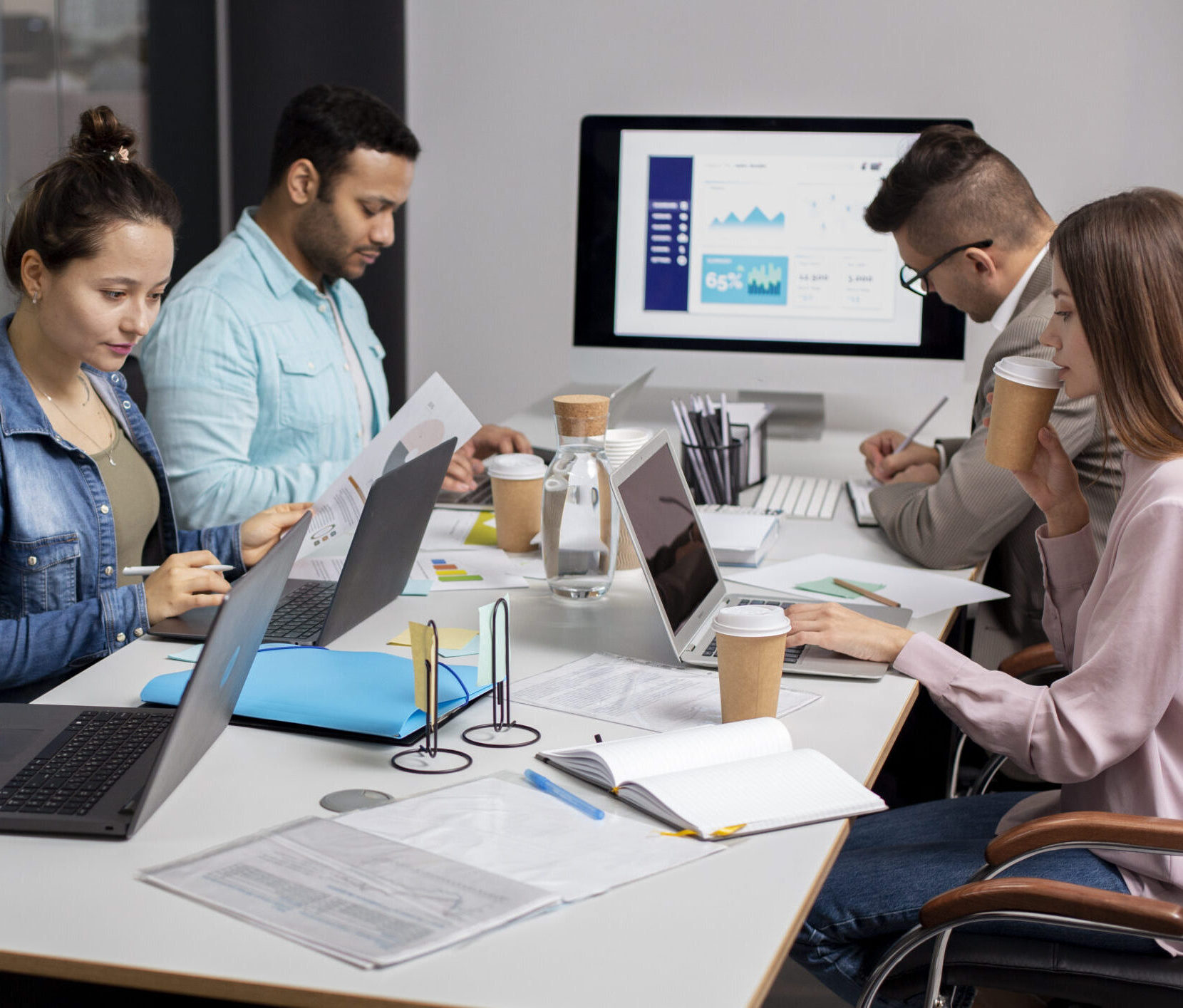 modern equipped computer lab (1)
